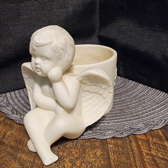 Bloom Rite Planter - Angel Cherub - Picture 3 of 7